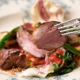 大切な人と訪ねるならここ！ 心を満たすバスク料理と空間に癒されるネオビストロ・武蔵小山『Eme』