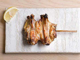 焼鳥の名店『鳥しき』出身者による話題の3店！ 腕利き料理人が創り出す新たな美味を体感すべし