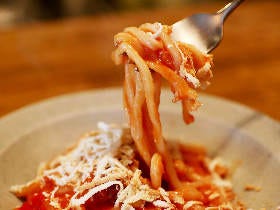 オーダー毎に手打ちするからモチモチぷりっぷり！“打ち立て麺”の旨さに驚嘆する『東京パスタワークス』