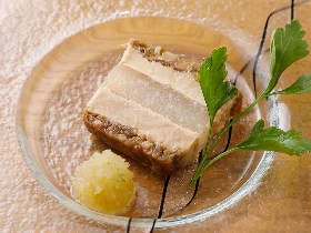 フレンチと蕎麦の名店が異色のコラボ！ “和”のテリーヌと絶品蕎麦が早くも話題『夕星』【恵比寿】