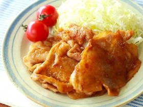 この方法なら失敗なし!「豚の生姜焼き」を柔らかジューシーに仕上げるコツとアレンジレシピ3選