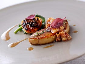 【白金台】フランス料理界 巨匠のエスプリと歴史を継承する、モダングランメゾン『ラリューム』