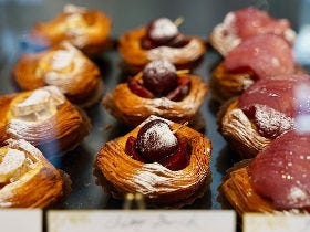 ザックザク生地に感動！代官山のデニッシュ専門店『レカー』で、パティシエ出身シェフの最高傑作に出逢う