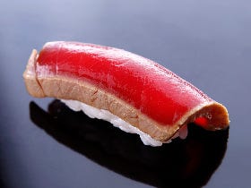 トロ発祥の鮨屋がここ！ 江戸前鮨の伝統を今に伝える、鮨の楽園『吉野鮨本店』