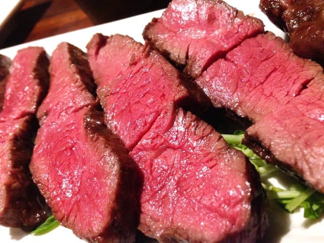 予約必須の『肉山』がカジュアルスタイルの肉料理店を福岡にオープン！ 