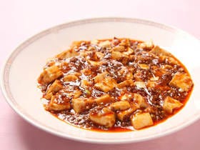 ピリ辛ウマい！『赤坂四川飯店』料理長直伝、煮崩れない麻婆豆腐の作り方