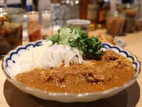 築100年の蔵で食べる「和だし&スパイスカレー」が至福！ 八王子に誕生した『くらごはん』