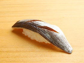 銀座で気軽に江戸前寿司を！池波正太郎も愛した『新富寿し』の職人が独立、本格江戸前『銀座 鮨 み富』