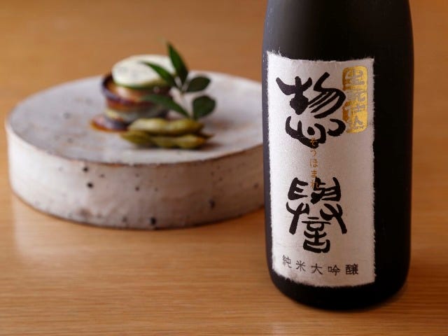 日本酒好きでなくても必見！ おいしい銘酒と料理に心掴まれる、東京の「ツウな日本料理店」3選