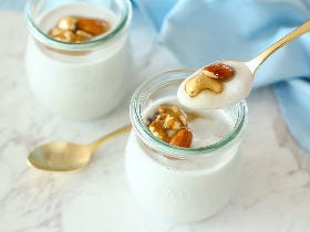 ダイエット中のおやつに！管理栄養士オススメの低糖質ヨーグルト「COYO」の作り方と簡単アレンジレシピ