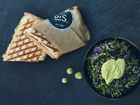 栄養学専門家の考えるヘルシーフードがNYで話題！『ドクター・スムード』が店舗増加中 