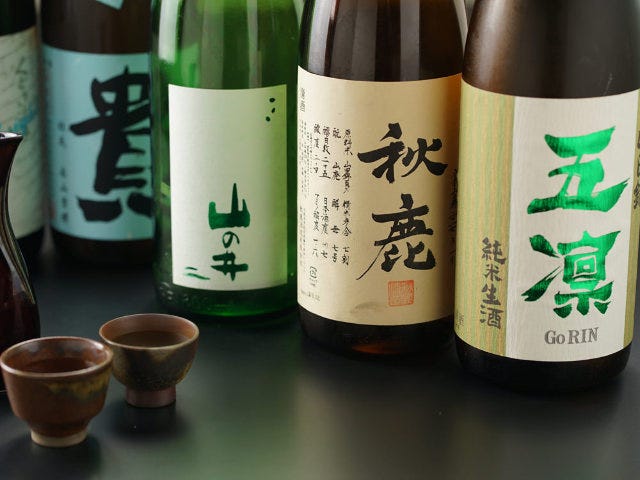 日本酒のラベルには味のヒントが表示されている!? 日本酒選びに役立つ、日本酒のラベル表示の読み方