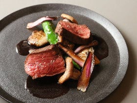 一品250円から！ 本格フレンチなのにワイン1杯からでもOKな自然派ワイン×ビストロ『mille』