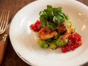 西荻窪の人気ビストロに訊いた、シンプルエスニックレシピ