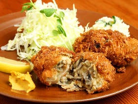 サクッ、ぷりっ！ 数量限定の絶品カキフライに大行列がとまらない、人形町の『三友』