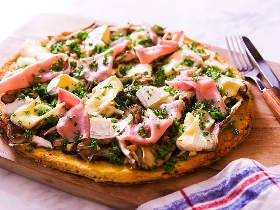 小麦粉代わりに「カリフラワー」!? 低糖質がうれしい「グルテンフリーピザ」の作り方【管理栄養士監修】