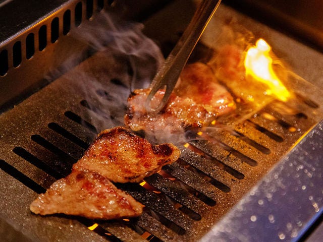 【超保存版】これが焼肉の焼き方決定版！ガスロースター店で部位ごとの焼き方を肉の専門家が超詳しく解説！