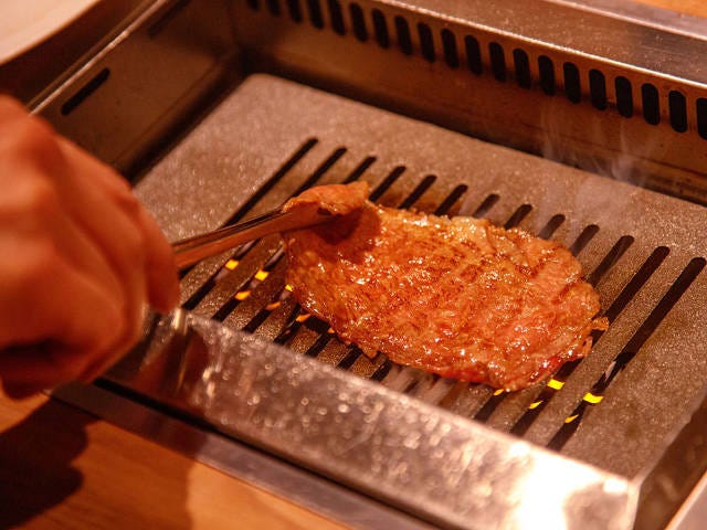 超保存版】これが焼肉の焼き方決定版！ガスロースター店で部位ごとの