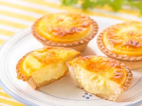 とろ～り濃厚チーズがたまらない！ 北海道の牧場がつくる、ミルクたっぷりチーズタルトにリピーター続出