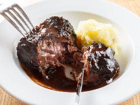 神楽坂『BISITO』は通いたくなる隠れ家ビストロ！本場仕込みの逸品料理とワインをリーズナブルに堪能