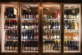 【千歳船橋】『no.502』はテイクアウト&デリの楽園！自然派ワインと惣菜を飲めて買える超人気店