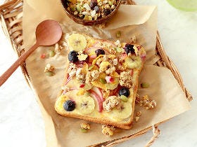 ザクザク食感がたまらない！ グラノーラをもっとおいしく変身させる、簡単アレンジまとめ