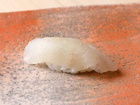 昼なら握りが5,000円！ ミシュランガイド掲載・金沢の名店『鮨みつ川』が六本木に進出