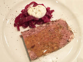 目黒『メグロアンジュール』はパリに流れる空気そのまま！自然派ワインとビストロ料理をゆるりと楽しむ穴場