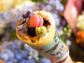 インスタ映えは確実！ 超おいしすぎ、キュートすぎな「花のクレープ」が話題のクレープ専門店『タジマジ』