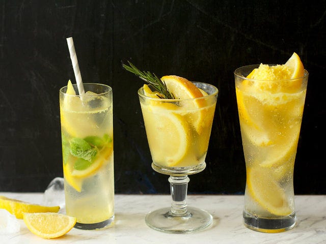 簡単！冷凍レモンの作り方と最高にうまい冷凍レモンサワー&ドリンクレシピ3選