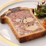 【湯島】パテ選手権アジア代表の「パテ・アンクルート」がこれだ！本格なのに気軽なフレンチ『アターブル』