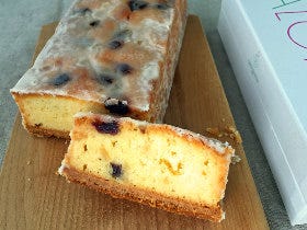 チョコレートがメインの生菓子がズラリ！ 老舗『元町ケーキ』の姉妹店『コンパルティール バロール』