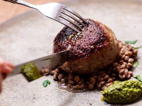 学芸大学『ワイン食堂 レインカラー』は自然派ワイン好きの天国！ 地元民に10年以上愛される隠れた名店