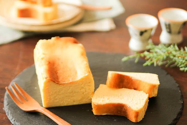 チーズケーキは 日本酒 を入れると最高においしくなる 芳醇な香り広がる 日本酒チーズケーキ の作り方 Dressing ドレッシング
