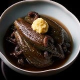 とろけるほどにやわらかい「なすの丸炊き」が絶品！ キンキンに冷やして食べたい夏のおつまみレシピ