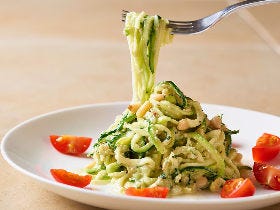 ヘルシーパスタの究極系!? 麺が野菜の「ベジパスタ」レシピをローフード専門店が伝授