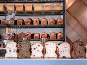 食パン1本が空前のおいしさ!食パンブームの一歩先をゆく、食パン専門店『バイキングベーカリー』