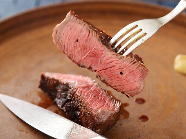 しっとりジューシーな「窯焼ブランド牛」が絶品！ こだわり抜いたステーキが超おいしいステーキ専門店