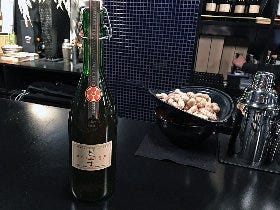 日本発リキュール「星子」を作り、時代を作ってきた人物のバー