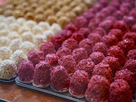 神楽坂『メルベイユ』のふわっふわメレンゲ菓子がウマすぎて注文殺到！フランス発祥の大人気スイーツ店