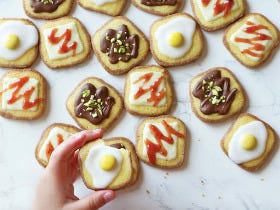 まるで食パンなクッキーが可愛すぎ！ 意外と簡単に作れる「食パン型クッキー」の基本レシピとアレンジ3選