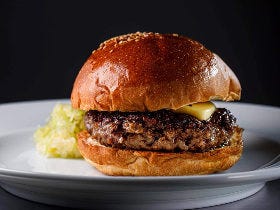 あの『TACUBO』がハンバーガー屋をオープン！ 余計なものは挟まない、美学の結晶『バーガーポリス』