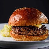 あの『TACUBO』がハンバーガー屋をオープン！ 余計なものは挟まない、美学の結晶『バーガーポリス』