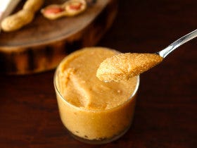 甘さもつぶつぶ感も自分好みに！ 材料4つで作れる、おいしい「自家製ピーナッツバター」の簡単レシピ