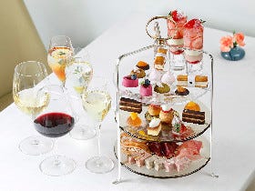 恵比寿の『アトリエ プラン エビス』で贅沢なアフタヌーンティーを楽しむ！ フリーフローワインも大人気