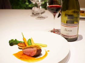 ハリウッドスターも惚れた！伝説のシェフが提案するフレンチと日本ワインのマリアージュに感動