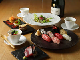 今銀座では「鮨シャン」がアツい！　シャンパーニュと鮨店との究極コラボが楽しめる『銀座815』