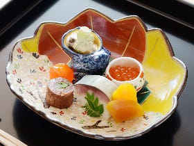 舞妓さんと宴会も、京のお茶屋気分も！ 創業155年の老舗京料理屋『わた亀』が移転リニューアル