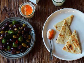 銀座のモダンギリシャレストラン『THE APOLLO（アポロ）』の勢いが止まらない！予約困難の名店に