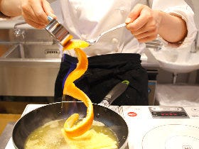 スイーツは「カウンター」で食べるのが楽しいって知ってた？西荻窪で見つけた、魅惑のケーキ店